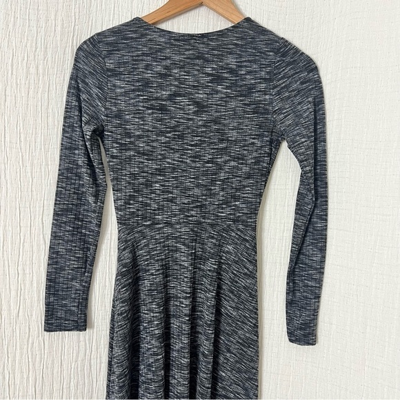 UO Kimchi Blue Long Sleeve Wrap Midi Dress - Gray S Small - Urban Outfitters - Picture 6 of 7